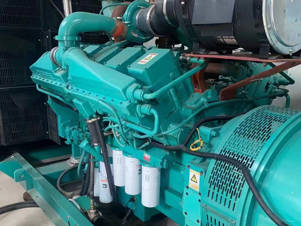 尼木更换100kW柴油发电机组机油时，需要注意哪些事项？